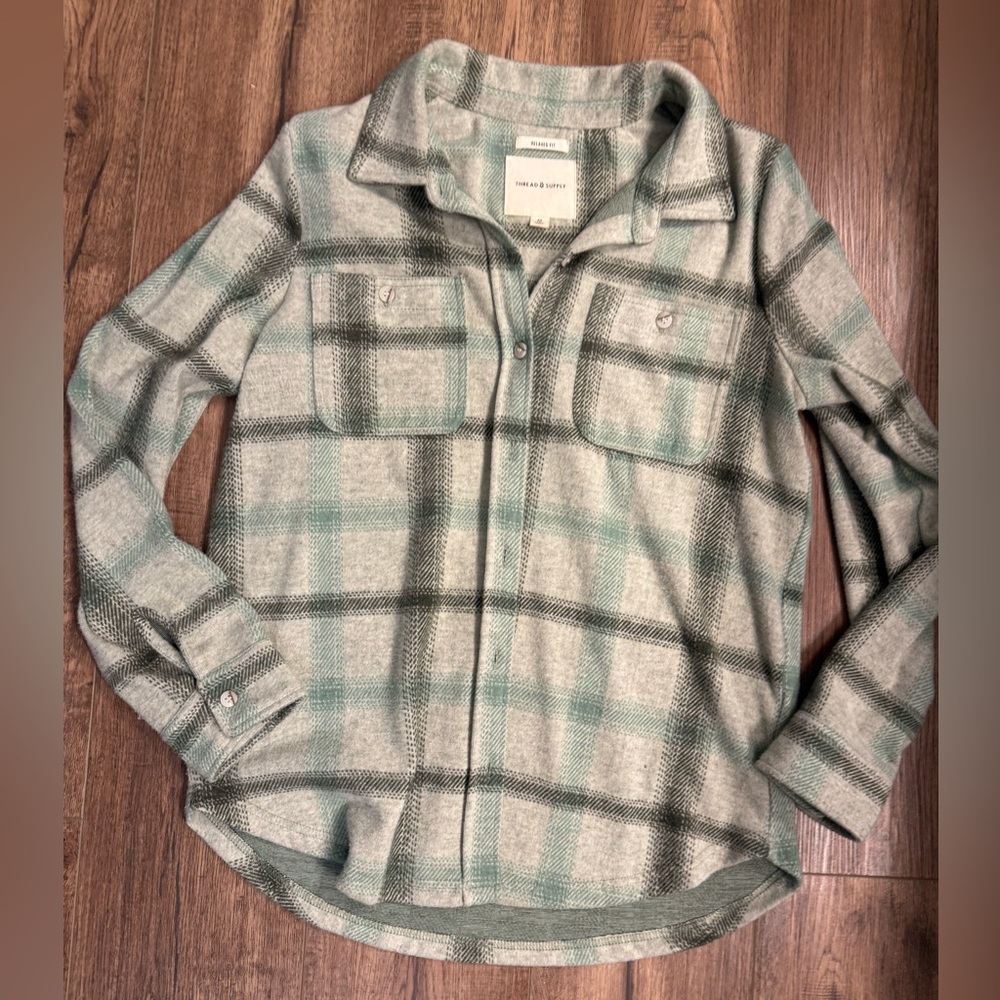 Thread & Supply button up medium